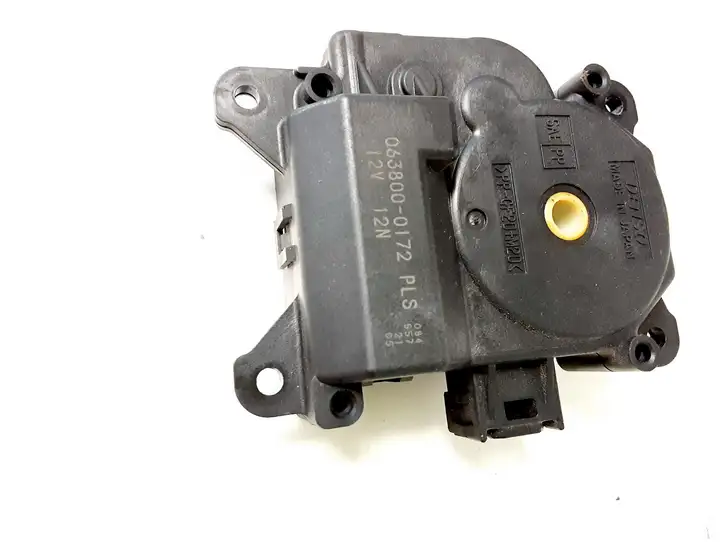 Toyota RAV 4 (XA30) (2006 - 2016) 0638000172 Двигатель задвижки потока воздуха — фото 1