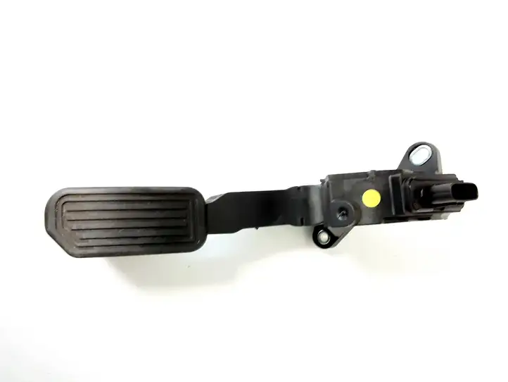 Toyota RAV 4 (XA40) (2012 - 2018) 781100W040 Педаль акселератора — фото 1