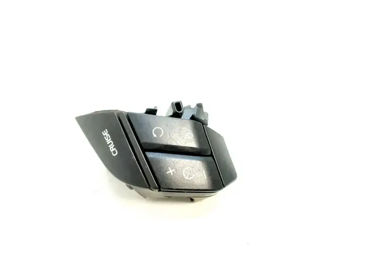 Volvo XC90 (2002 - 2006) 8685478 Кнопки на рулевом колесе — фото 1