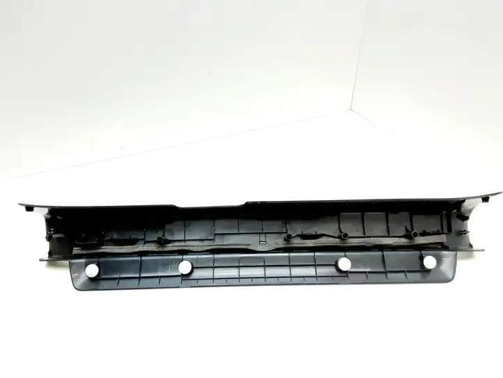Lexus CT 200H (2013 - 2017) 6792076010 Внутренняя отделка переднего порога — фото 2