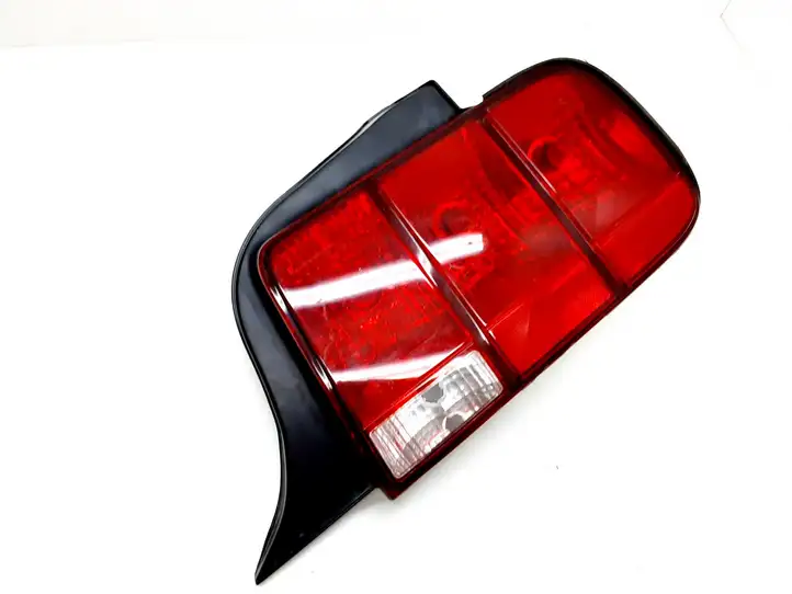 Ford Mustang V (2005 - 2014) 4R3T13A412G2818 Задний фонарь в кузове — фото 1