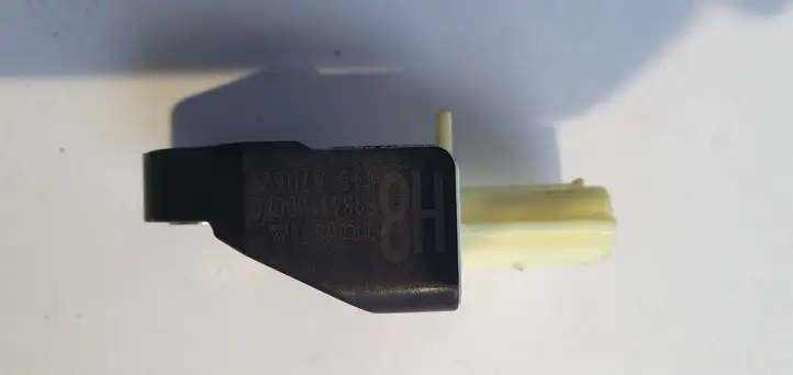 Toyota Yaris (2012 - 2014) Датчик удара SRS — фото 3