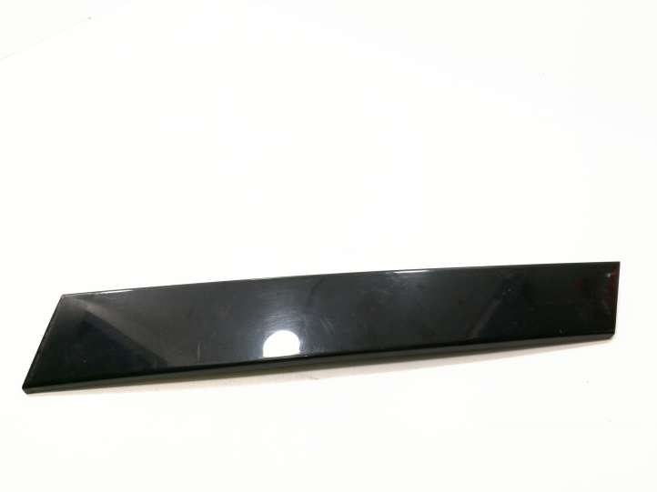 Audi Q7 (2005 - 2009)  4L0853377Y9B Отделка заднего бокового стекла