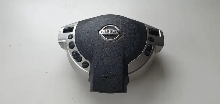 Nissan Qashqai (2010 - 2013) Подушка безопасности руля — фото 1