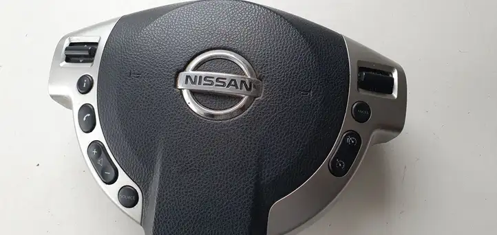 Nissan Qashqai (2010 - 2013) Подушка безопасности руля — фото 8