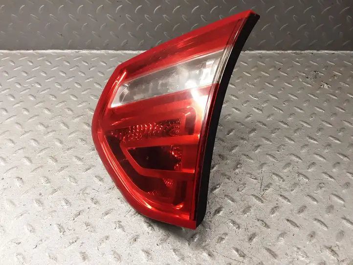 Citroen C4 I Picasso (2006 - 2013) 9653547677 Задний фонарь в крышке багажника — фото 3