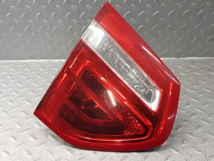 Citroen C4 I Picasso (2006 - 2013) 9653547777 Задний фонарь в крышке багажника — фото 1