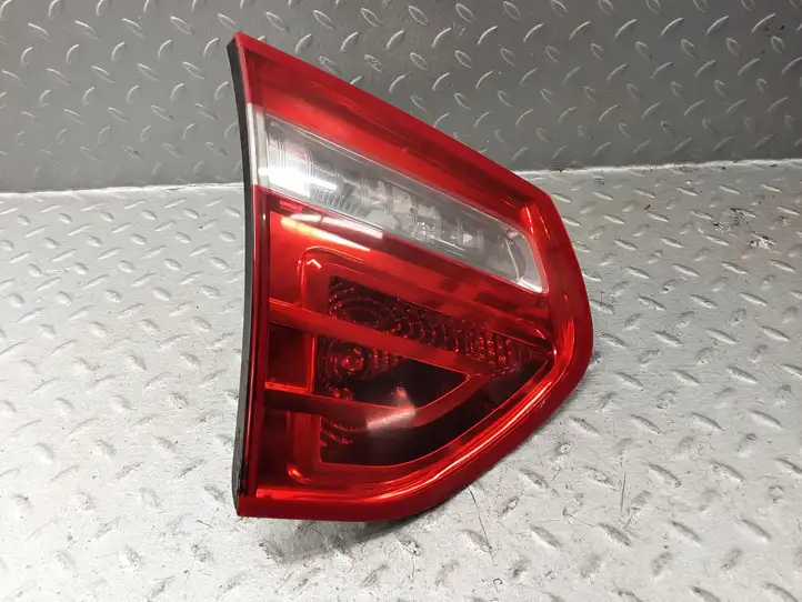 Citroen C4 I Picasso (2006 - 2013) 9653547777 Задний фонарь в крышке багажника — фото 2