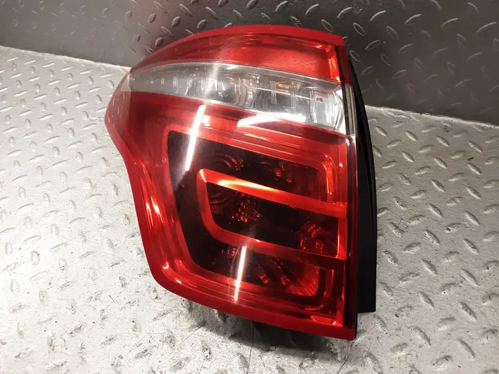 Citroen C4 I Picasso (2006 - 2013) 9673164880 Задний фонарь в кузове — фото 2