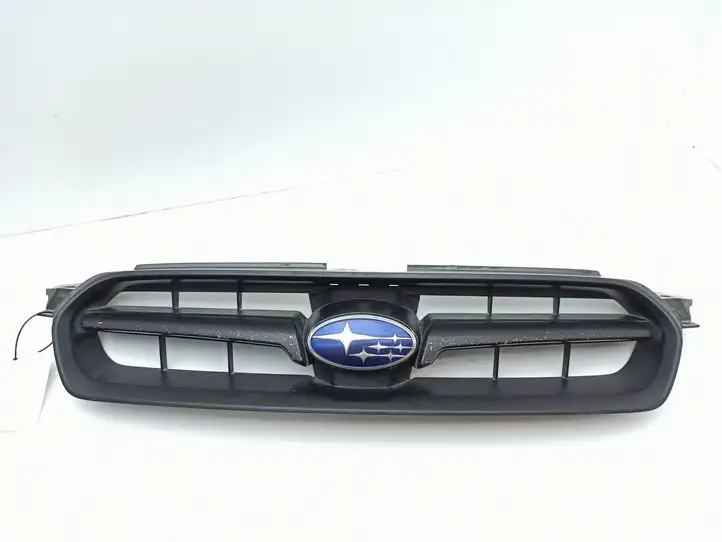 Subaru Legacy (2003 - 2009) Верхняя решетка радиатора — фото 1