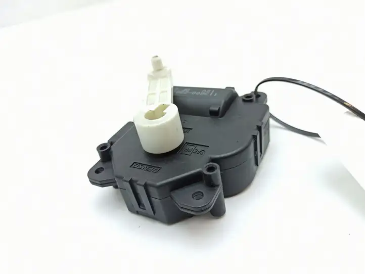 Subaru Legacy (2003 - 2009) 1138002380 Двигатель задвижки потока воздуха — фото 8