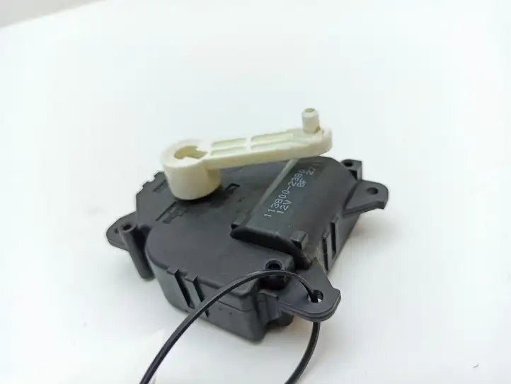 Subaru Legacy (2003 - 2009) 1138002380 Двигатель задвижки потока воздуха — фото 9