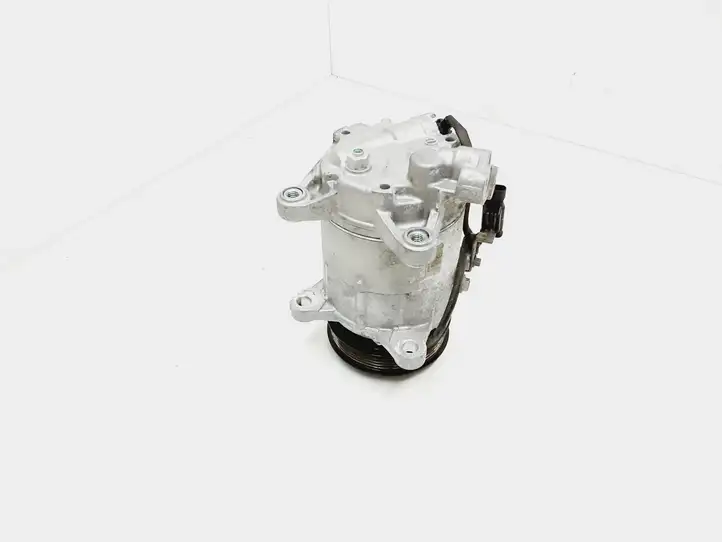 BMW X5 F15 (2013 - 2017) 6826881 Компрессор (насос) кондиционера воздуха — фото 2