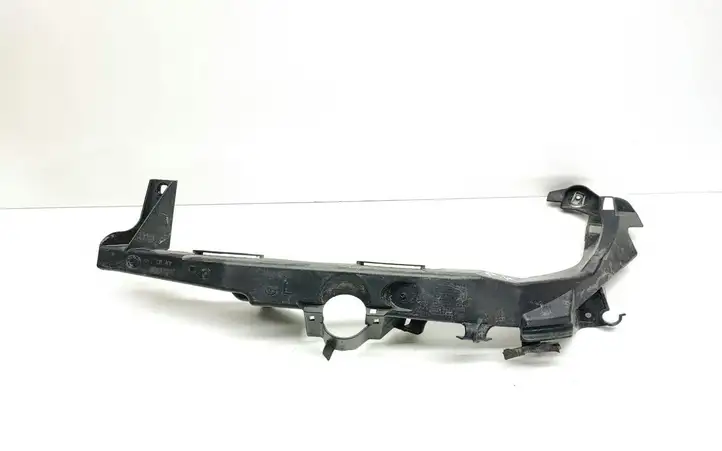 BMW 3 E90 E91 (2005 - 2012) 7138401 Кронштейн передней фары — фото 1