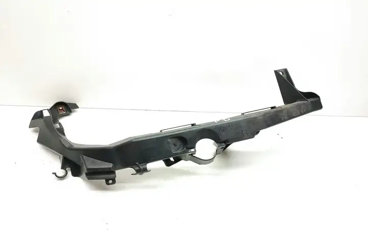 BMW 3 E90 E91 (2005 - 2012) 7116706 Кронштейн передней фары — фото 1