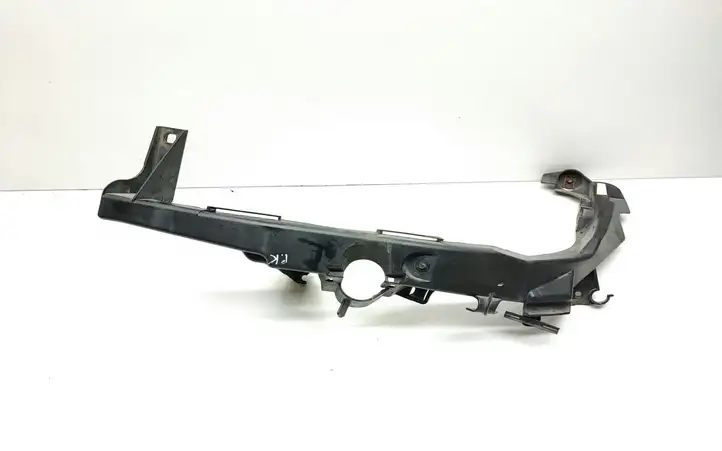 BMW 3 E90 E91 (2005 - 2012) 7116707 Кронштейн передней фары — фото 1