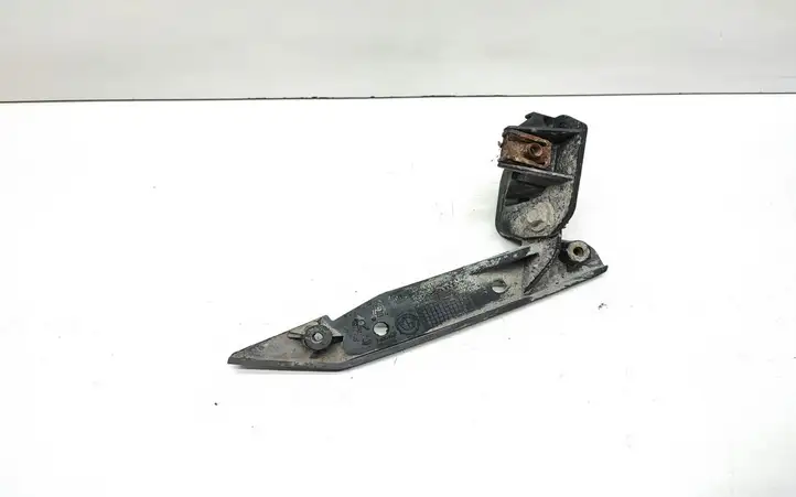 BMW 3 E90 E91 (2005 - 2012) 7058448 Кронштейн передней фары — фото 1