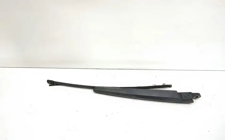 BMW 3 E90 E91 (2005 - 2012) 7118206 Поводок заднего стеклоочистителя — фото 1