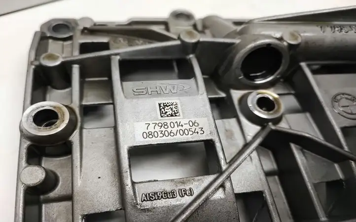BMW 3 E90 E91 (2005 - 2012) 7798014 Масляный насос — фото 4