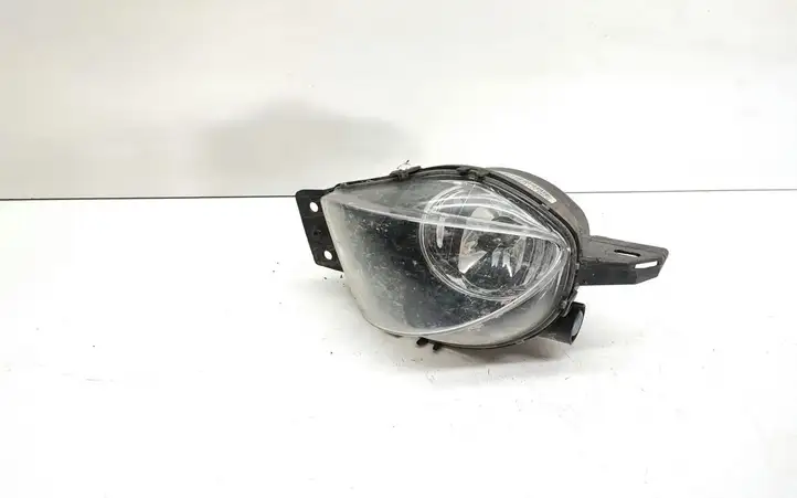 BMW 3 E90 E91 (2005 - 2012) 6948374 Передняя противотуманная фара — фото 1
