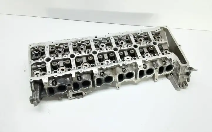 BMW 5 F10 F11 (2009 - 2016) 7812929 Головка блока цилиндров — фото 2