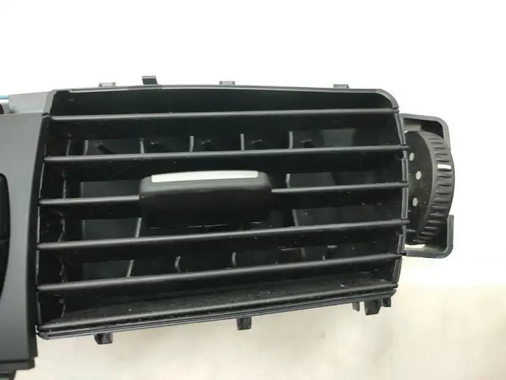 BMW X3 F25 (2010 - 2017) 9184743 Центральный воздушный дефлектор — фото 5