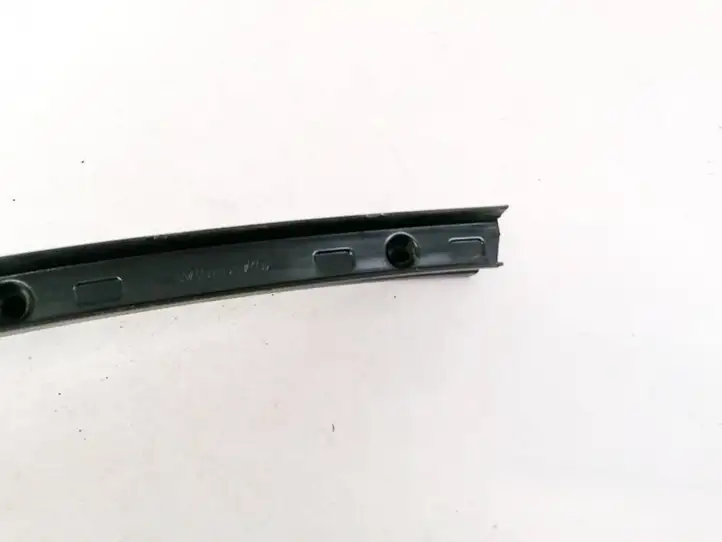 Volvo V50 (2004 - 2008) 08622654 Накладка стекла задней двери — фото 2
