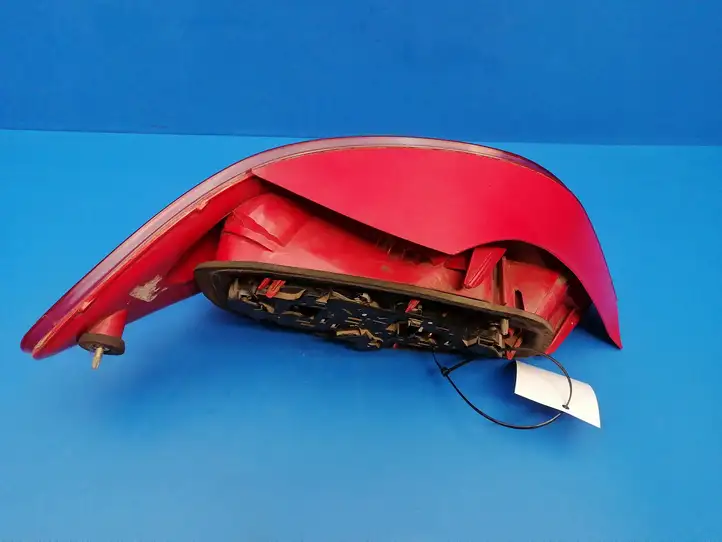 Peugeot 307 CC (2001 - 2005) 89022860507 Задний фонарь в кузове — фото 10