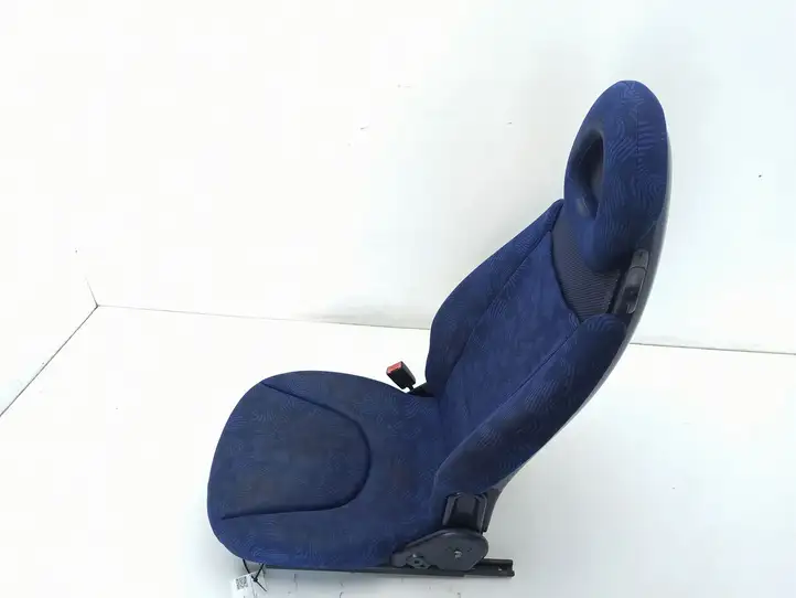 Smart ForTwo I (2000 - 2007) Переднее сиденье водителя — фото 7