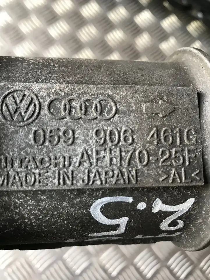 Audi A4 S4 B7 8E 8H (2004 - 2009) 059906461G Датчик массового расхода воздуха — фото 4