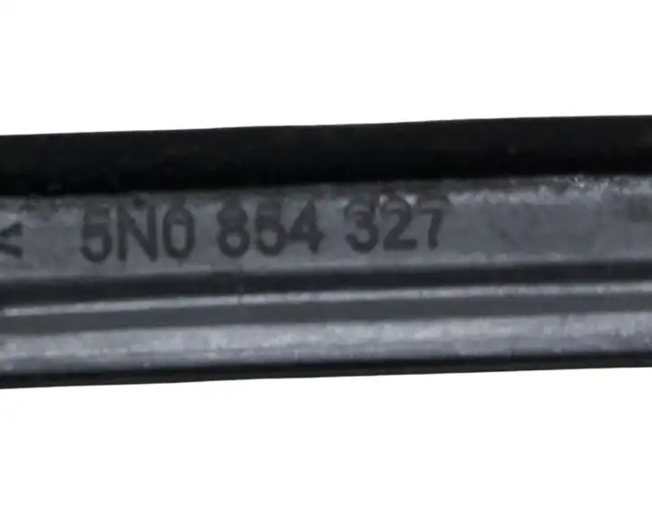 Volkswagen Tiguan (2007 - 2011) 5N0854327 Накладка стоек лобового стекла — фото 5