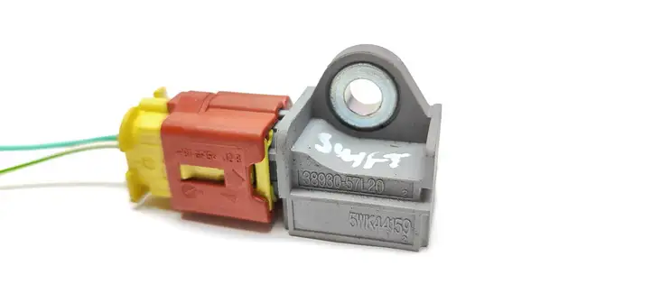 Suzuki Swift (2011 - 2016) 3893057120 Датчик удара SRS — фото 4