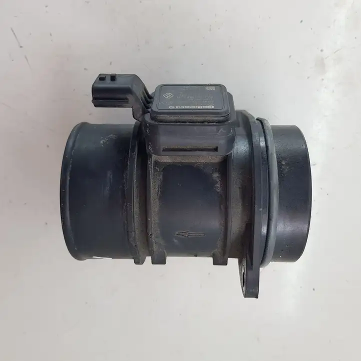 Nissan Juke I F15 (2010 - 2018) 8200682558 Датчик массового расхода воздуха — фото 1
