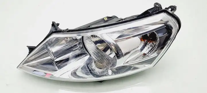 Toyota Proace (2013 - 2016) 89902605 Передняя фара — фото 1