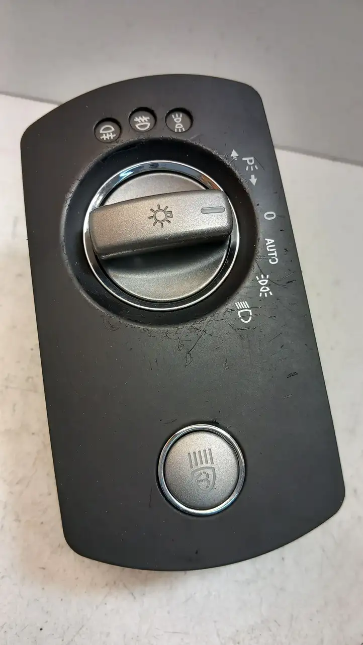 Mercedes-Benz SLK R171 (2005 - 2011) A1715450304 Включатель фонарей — фото 3