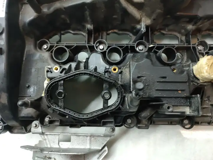 BMW 3 G20 G21 (2019 - ) 72474693 Крышка головки блока цилиндров — фото 8