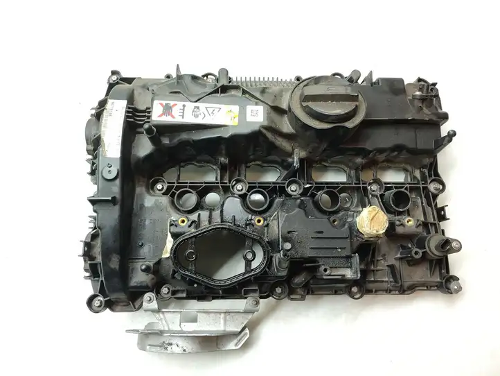 BMW 3 G20 G21 (2019 - ) 72474693 Крышка головки блока цилиндров — фото 13