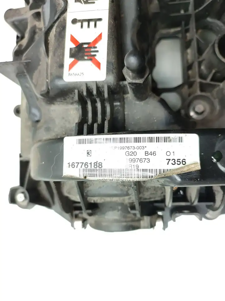 BMW 3 G20 G21 (2019 - ) 72474693 Крышка головки блока цилиндров — фото 14