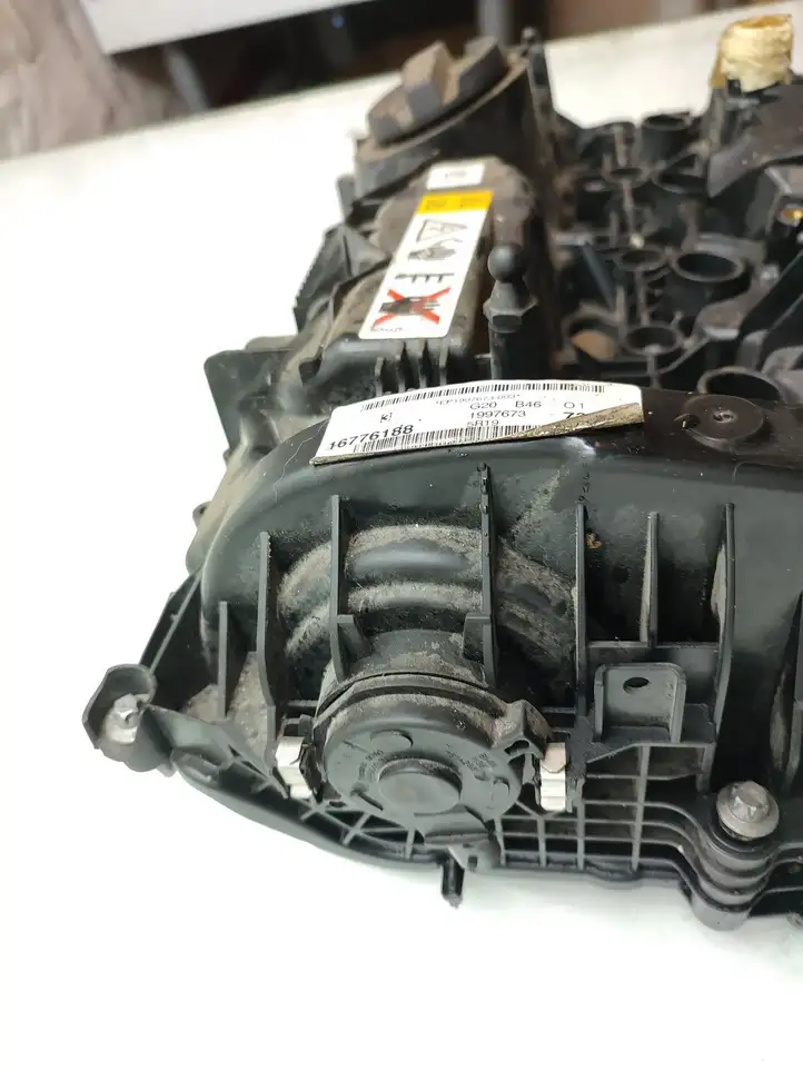 BMW 3 G20 G21 (2019 - ) 72474693 Крышка головки блока цилиндров — фото 15