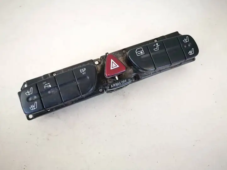 Mercedes-Benz CLK A209,C209 (2002 - 2009) 2038215558 Включатель аварийных фонарей — фото 1