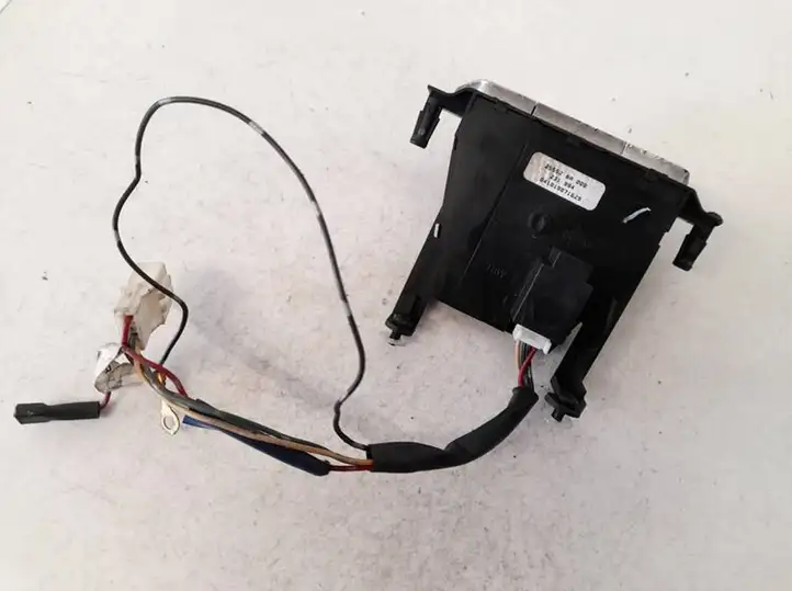 Nissan Primera (2001 - 2008) 25552ba000 Кнопки на рулевом колесе — фото 3
