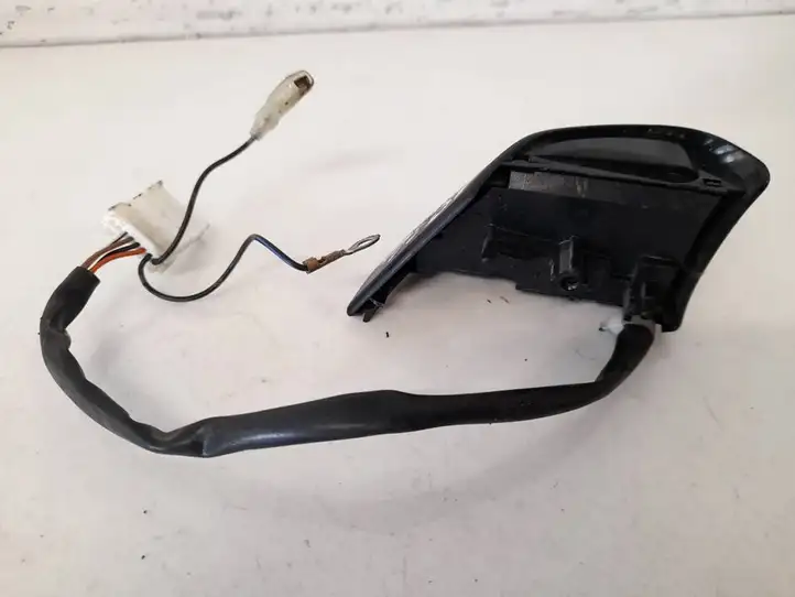 Mazda 3 I (2003 - 2006) 153769lh Кнопки на рулевом колесе — фото 3
