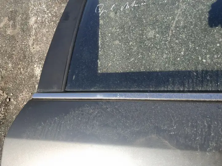 Opel Antara (2006 - 2011) Накладка стекла задней двери — фото 3