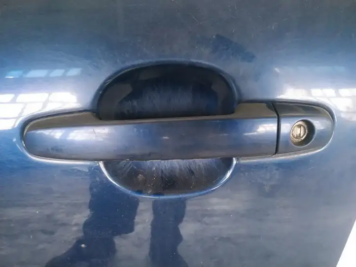 Toyota Avensis Verso (2001 - 2004) Наружная ручка двери — фото 2