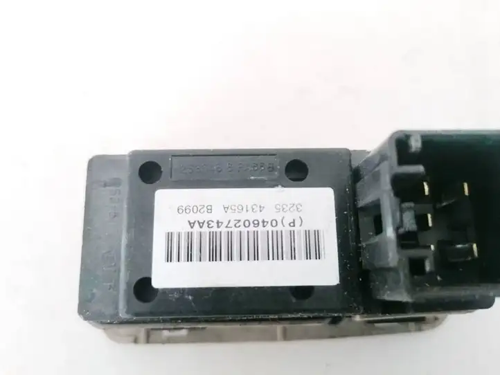 Chrysler 300 - 300C (2005 - 2011) 04602743AA Кнопка стеклоподъемников — фото 3