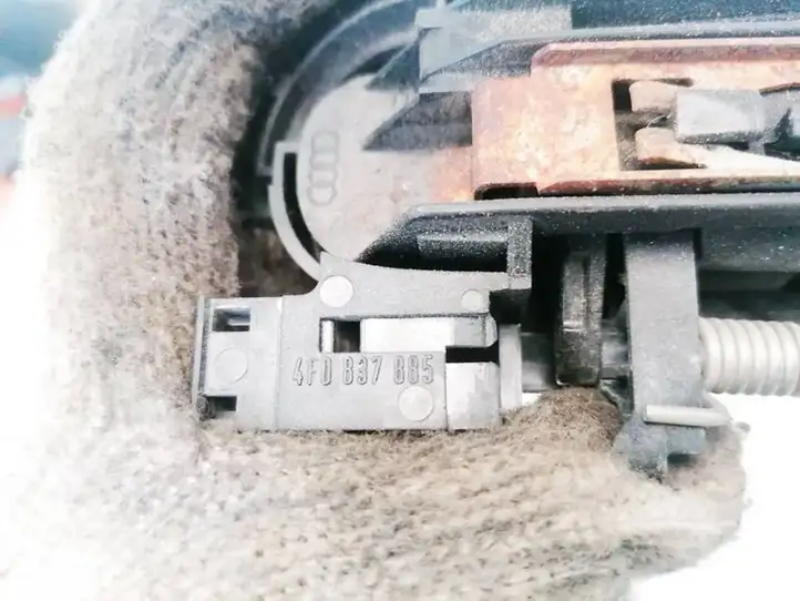 Audi A6 S6 C6 4F (2004 - 2008) 4F0837885 Наружная ручка двери — фото 3