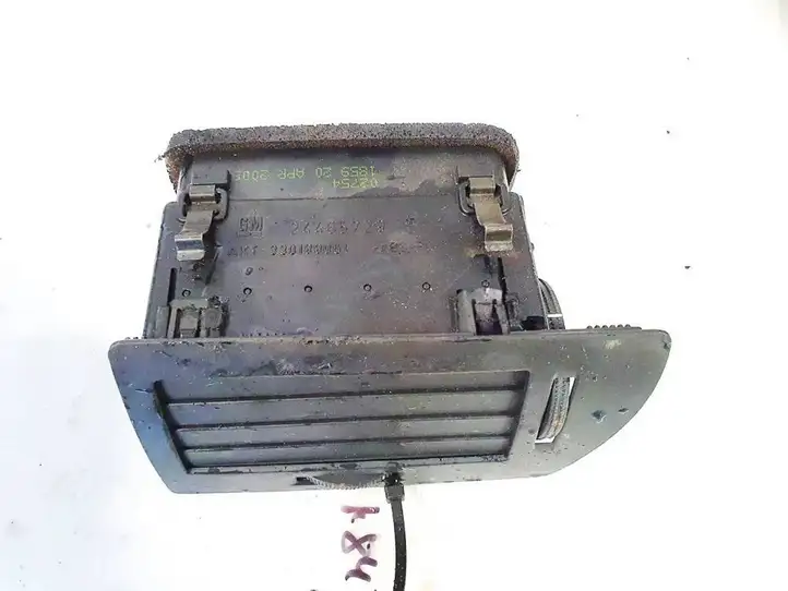 Opel Astra H (2004 - 2009) 24465729 Центральный воздушный дефлектор — фото 1