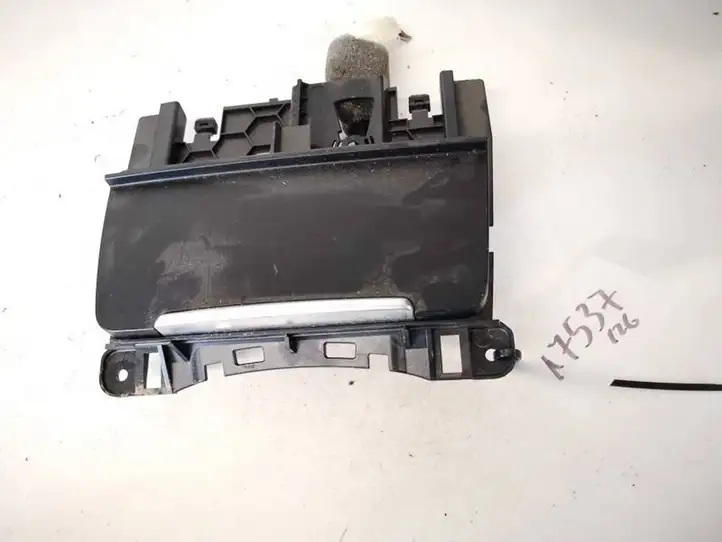 Audi A5 8T 8F (2007 - 2011) 8k0857951 Передняя пепельница — фото 1