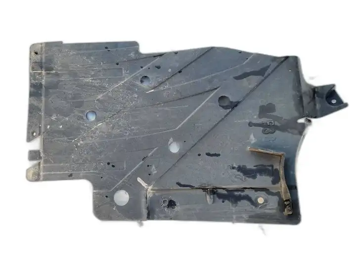 BMW 3 F30 F35 F31 (2012 - 2018) 51757258050 Защита двигателя — фото 1