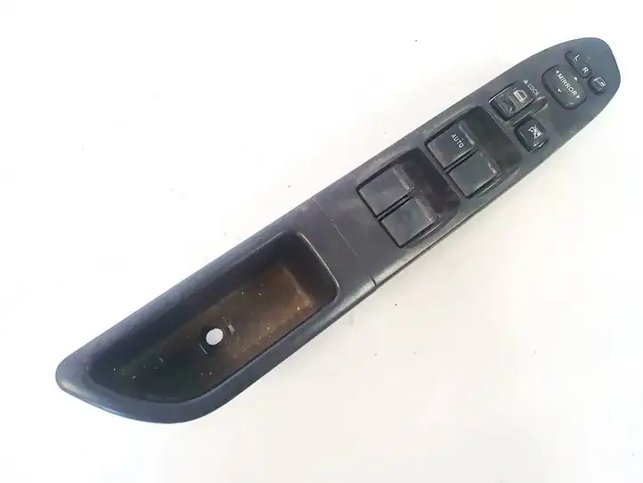 Subaru Forester SG (2006 - 2008) 183606 Кнопка стеклоподъемников — фото 1
